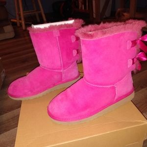 Bailey Bow Pink UGG boots 💕❄️